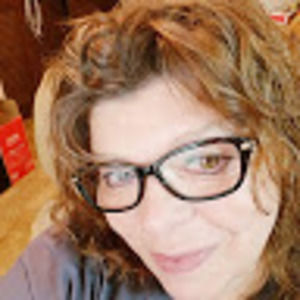 Meet your Posher, Deana